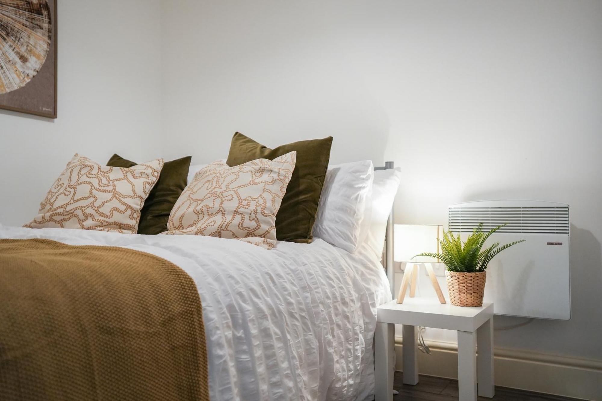 Elegant One Bedroom Apartment In Sheffield By Eason Stays, Ideal For Business Travellers And Weekend Getaways, With Free Parking! Exterior photo